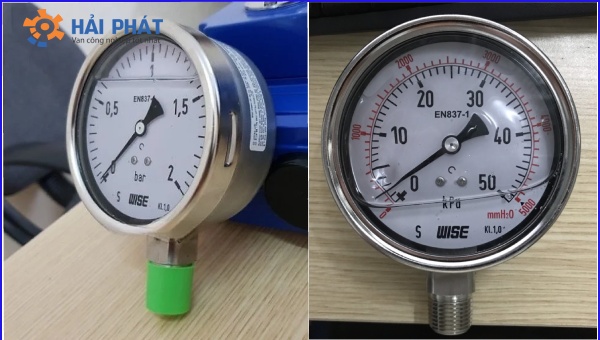 đồng hồ áp suất có dầu là gì